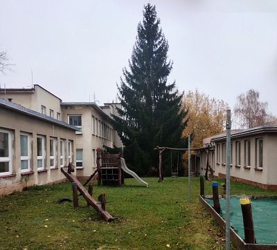Dřeviny uvolní prostor pro stavbu MŠ U Přehrady