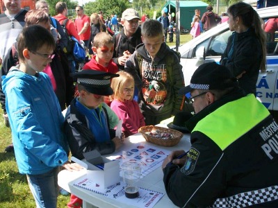 Den otců podpořila tradičně i jablonecká městská policie