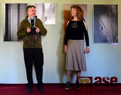 Obrazem: Výstava fotoklubu Balvan v jabloneckém divadle