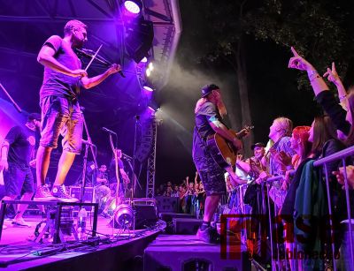 Obrazem: Divokej Bill na letní scéně jabloneckého Eurocentra