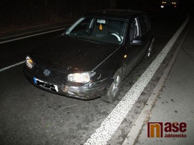 Řidič u Držkova usnul v zatáčce