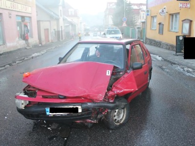 Po nehodě ve Velkých Hamrech zjistili u řidičky amfetamin
