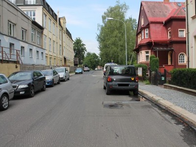 Policie žádá o pomoc svědky nehody v jablonecké ulici Větrná