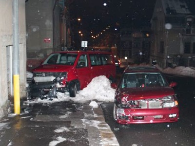 Nedal přednost v jízdě na křižovatce, výsledkem je vysoká škoda