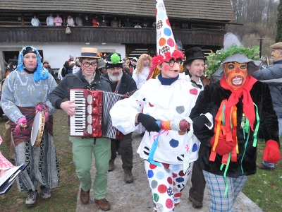 Tradiční masopustní průvod procházel Dolánkami