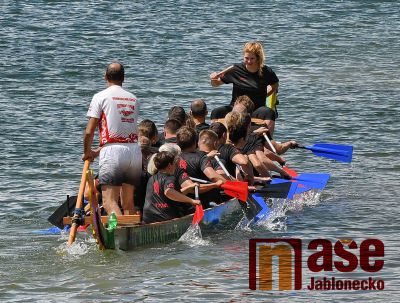 Obrazem: Dračí lodě na přehradě