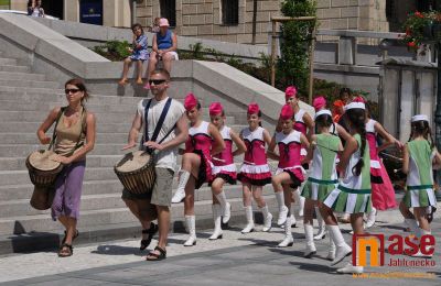 Obrazem: Víla Nisa předala v pátek Jablonečanům poselství