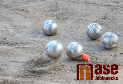 Obrazem: Turnaj v petangue Líšný Open 2016 