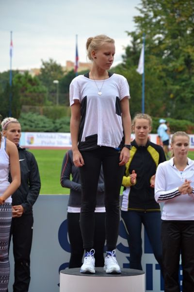 Trojskokanka Klára Michalská získala zlato na MČR do 22 let.