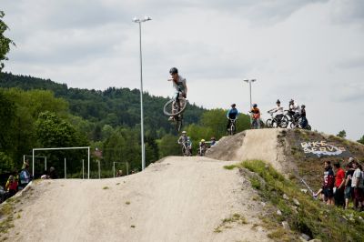 Obrazem: Slavnostní otevření Bikeparku Velké Hamry