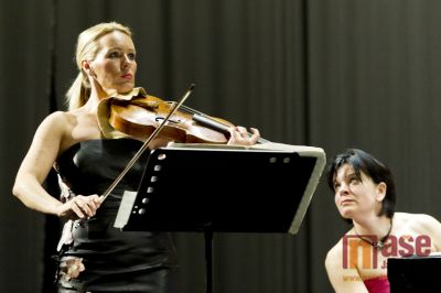 3. koncert  THJ 2015 ovládly dvě krásné dámy