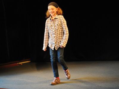 Tvrzníková, Knížková a Pokorný postupují