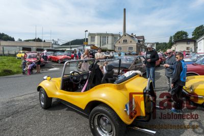 Obrazem: Veteránem za Krtečkem 2016