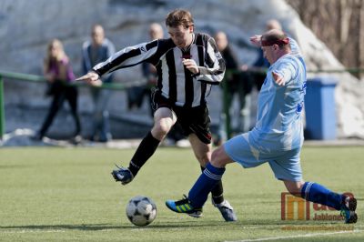 Přátelské utkání v kopané mezi Kořenovem a Vysokým nad Jizerou         