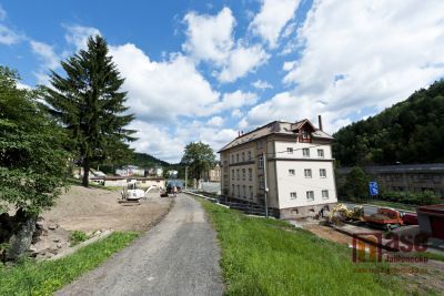 Práce na takzvaném Četnickém domě v Tanvaldě finišují