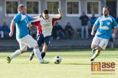V malém derby v I. B třídě byli úspěšnější fotbalisté Velkých Hamrů