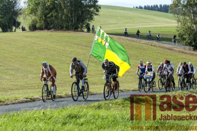 Autor foto:Antonín Bělonožník Obrazem: Spanilá jízda v rámci oslav Půlstoletí s Cimrmanem