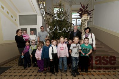 Děti z mateřské školy navštívily tanvaldskou radnici 