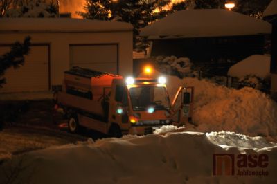 Jablonec je pod sněhem, bude se vyvážet i v noci