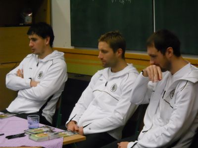 Hradečtí „Votroci“ na besedě v ZŠ Mozartova