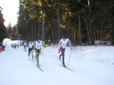 Na šestidenní se jel v neděli duatlon