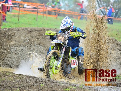 Seriál KTM ECC pokračoval na mokru ve Vysokém