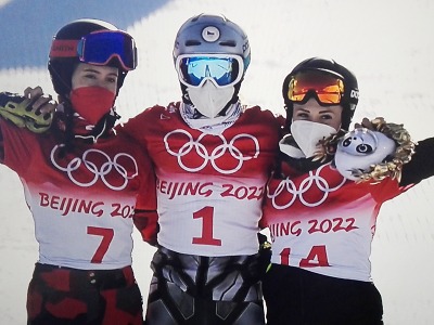 Ester Ledecká obhájila v Pekingu olympijské zlato na snowboardu!