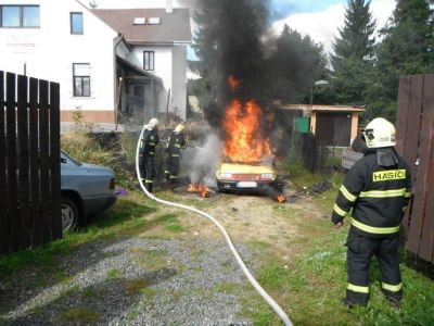 Felicie v plamenech zaměstnala hasiče 