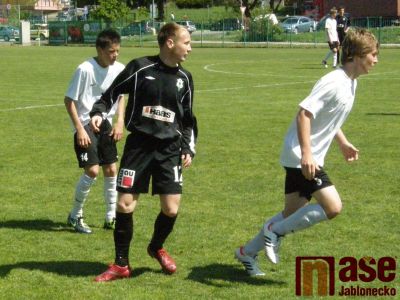 Dorostenci zahodili dvě penalty a přesto vyhráli