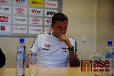 Video: Kozel litoval zahozených příležitostí