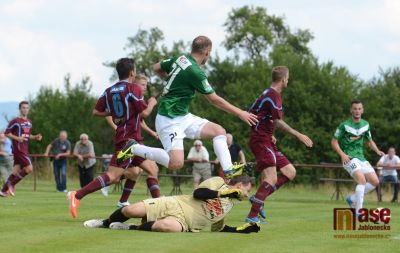 Neschopnost dát gól a díry v obraně