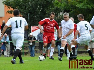 Obrazem: Amfora politiky rozhodně nešetřila