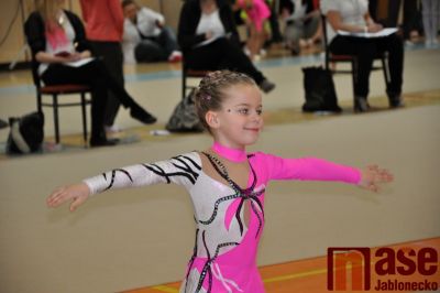 Jablonecký korálek moderních gymnastek se líbil