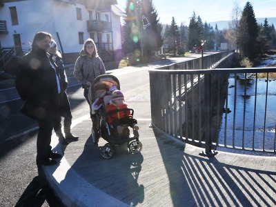 V Harrachově se už jezdí přes dva nové mosty na Milnici a Kamenici
