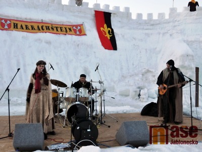 V Harrachově opět vyrostl sněhový hrad Harrachštejn