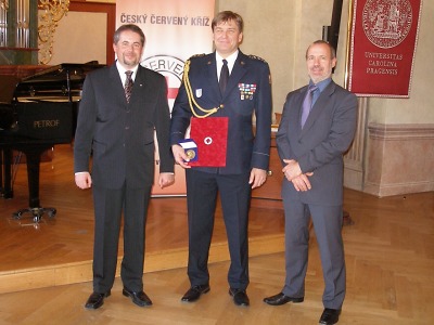 Jablonecký Petr Bartoň oceněn plaketou Dar krve - dar života