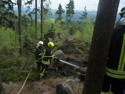 Hasiči varují před požáry, naposledy hořel les ve Velkých Hamrech