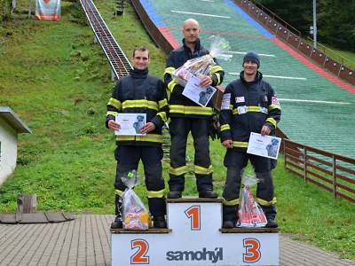 Nejtvrdším hasičem na lomnickém můstku se stal jablonecký Zdeněk Vrána