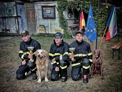 Tým HZS Libereckého kraje druhý na šampionátu záchranných psů