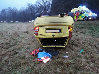 Krajští hasiči zasahovali za víkend u devíti nehod