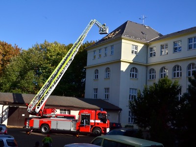 Při cvičném požáru v Jedličkově ústavu bylo zachráněno 40 dětí