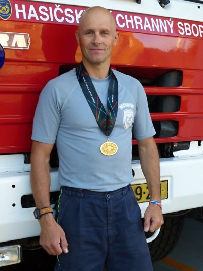 Hasič Jan Semerádt přivezl z Belfastu domů další medaili