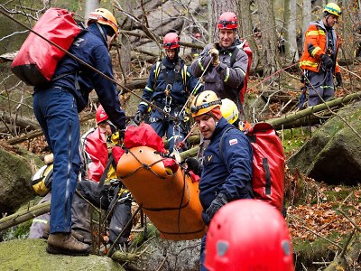 Hasiči - lezci absolvovali náročný výcvik na Riegrovce i v Jizerkách