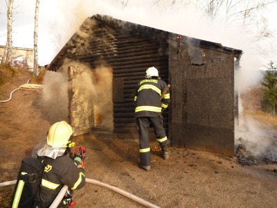 V Tanvaldě vyhořel srub v zahrádkářské kolonii