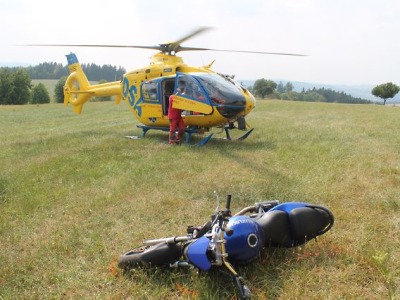 O víkendu havaroval v Rokytnici motorkář, další dva na Liberecku