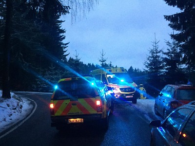 Řidička pod vlivem alkoholu narazila v Nové Vsi do stromu