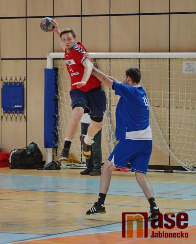 Házenkáři vzdorovali lídrovi v derby až do konce