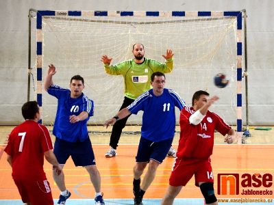 Na házenou tentokrát mimořádně v neděli