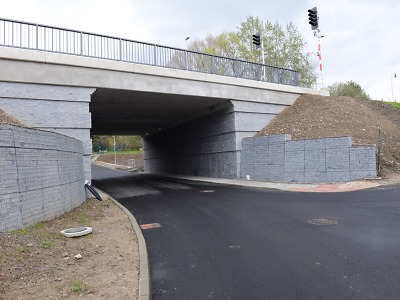Nová silnice v Hodkovicích již umožní průjezd i nákladním vozidlům