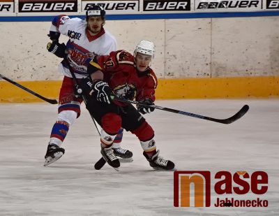 Do play – off vstoupili Vlci vítězně